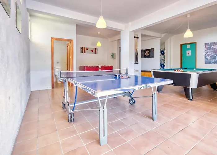 Villa Costacabana - *