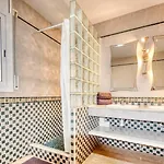 Villa Costacabana - *