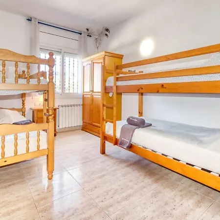 Villa Costacabana - *
